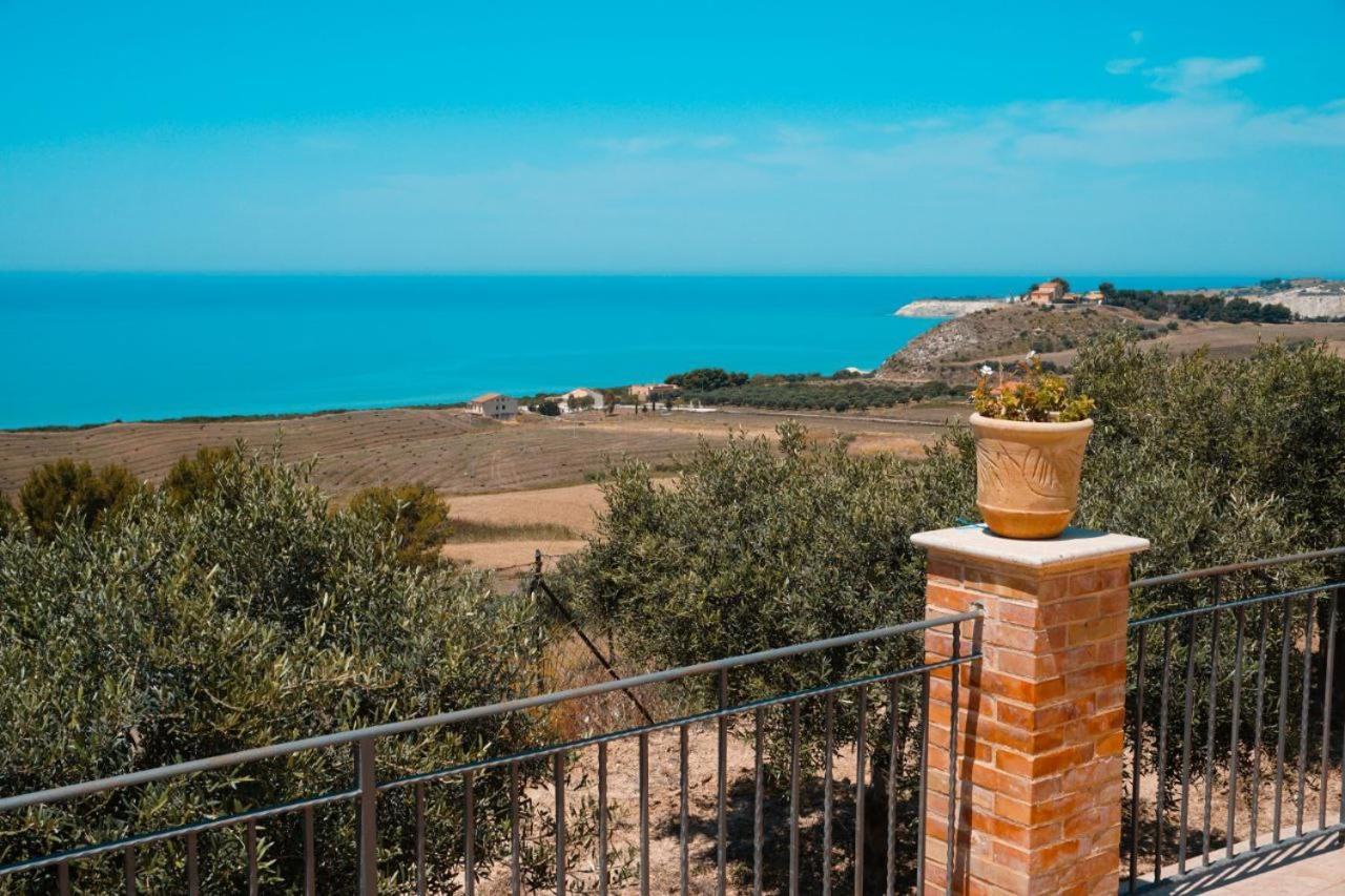 Вилла Il Casale Di Bovo Marina Монталлегро Экстерьер фото